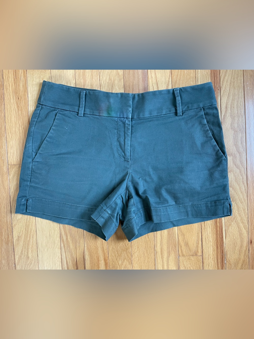 Loft womenβs riviera short olive green